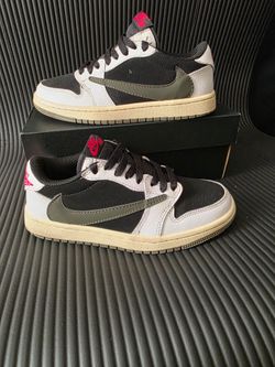 AIR JORDAN  "Travis Scott"