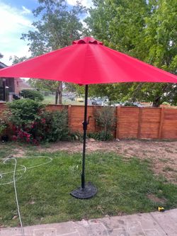 Umbrella with base