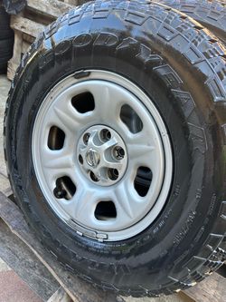 4- GOOD YEAR WRANGLER RADIAL