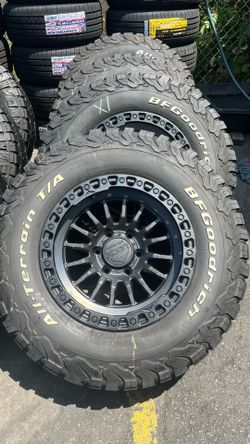 Set de rines nuevos con llantas 275/70/17 Bfgoodrich usadas en buenas condiciones las 4 con 80% de vida