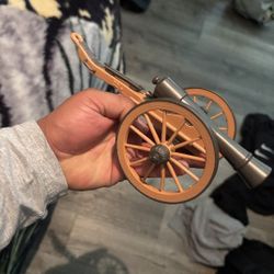 Cannon War Toy