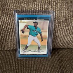 2002 Bowman Draft Pick Dontrelle Willis Baseball Card 