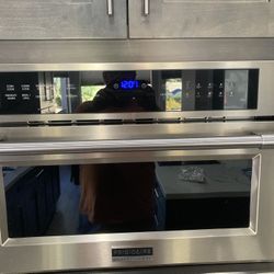 Microwave Oven