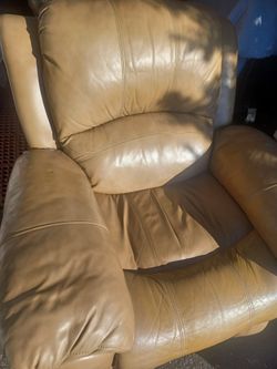 Nice Beige Recliner 