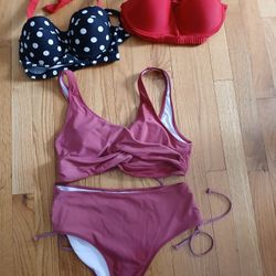 Women's Bathing Suit And 2 Extra Tops