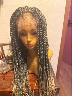 GET LACE WIG DONE ON A DEAL LACEWIG& SERVICE  125.00
