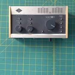 UAD VOLT 476 
