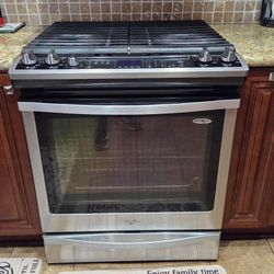 Whirlpool 5 burner stove w/oven