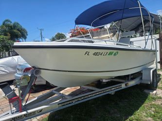 2002 Mako 18
