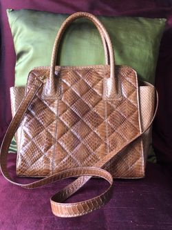Real genuine Snake Leather Women’s Bag. Beautiful And Elegant