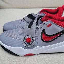 Nike Kids Team Hustle D 11 Basketball Shoes