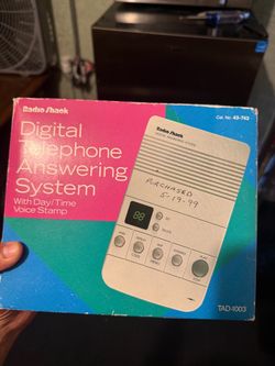 Vintage RadioShack Digital Telephone Answering System (TAD-1003)