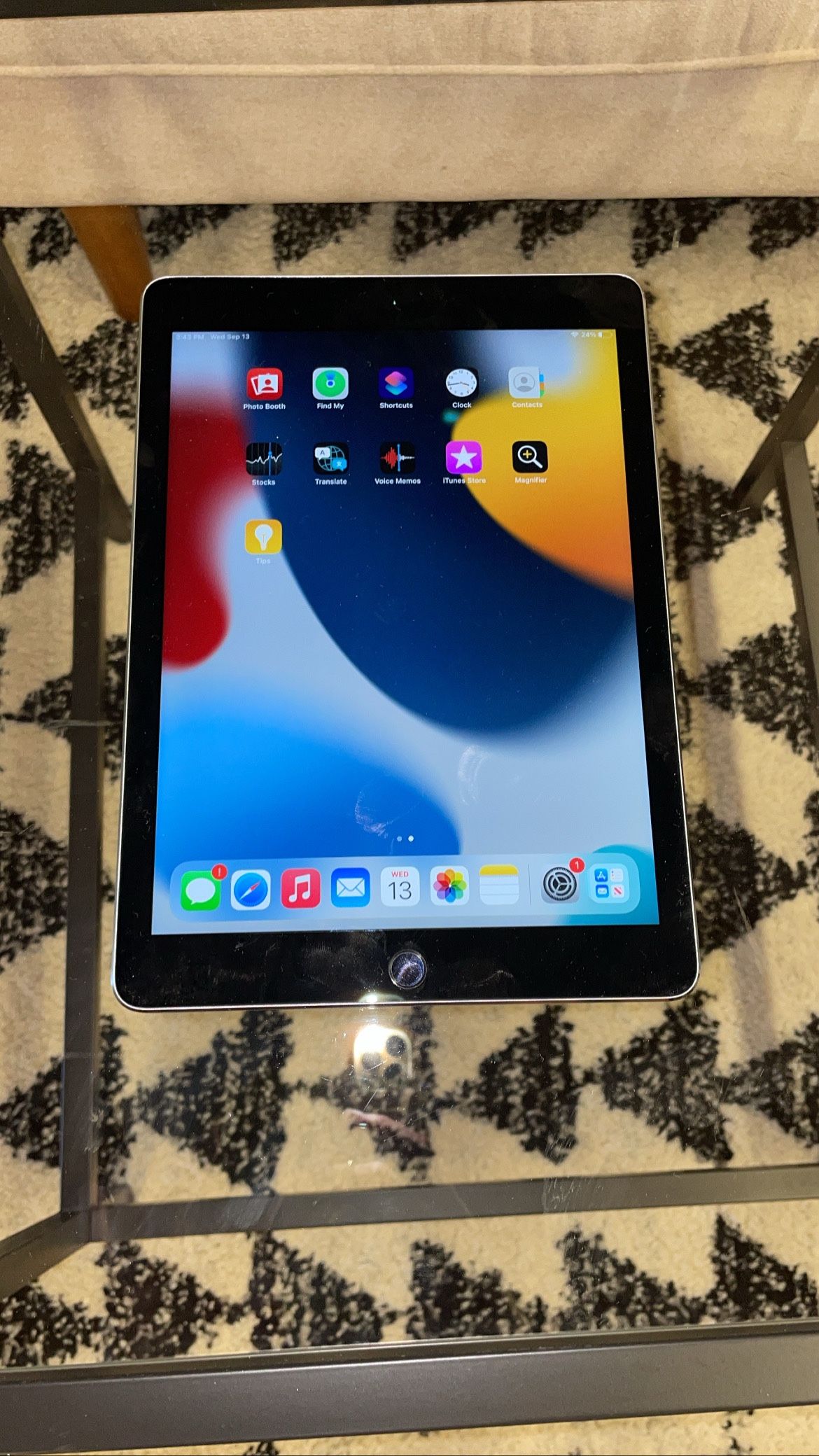Apple ipad Air 2 9.7” Wifi Unlocked