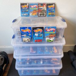 Vintage Hot Wheels Blackwall lot - $2,100 Ferrari VW Porsche Mustang