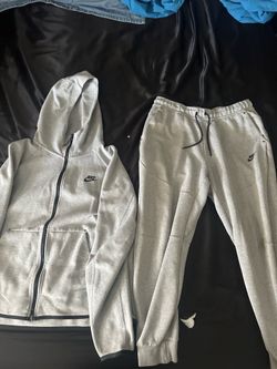 Nike tech