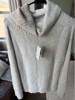 Guess Cream Ribbed Cowl Neck Sweater Medium New