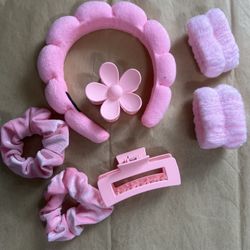 Set Spa Headbands And Wristband Plus Accessories. 