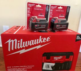 Milwaukee Vaccum and Batteries