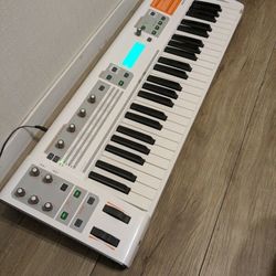 M-Audio Venom Synthesizer