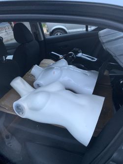 4 - Maniquins Women's Half For $99 ✔️