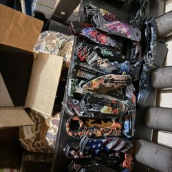 New High quality wartech design spring hinge pocket knives  there’s like 60 designs available more u buy the cheaper will be !