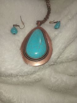 Teal crystal necklace and earrings