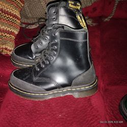 New Black Docs Size 7