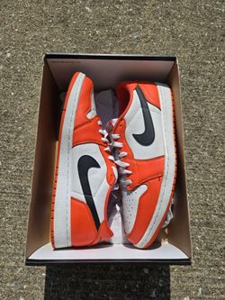 Jordan 1 Low Star Fish size 13 (Pick Up)