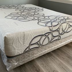King Sky Comfort Bamboo Cool Gel Memory Foam Mattress!!