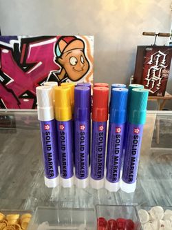 Sakura Solid Marker (streaks) 