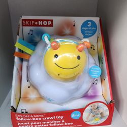 Skip Hop Crawling Toy 