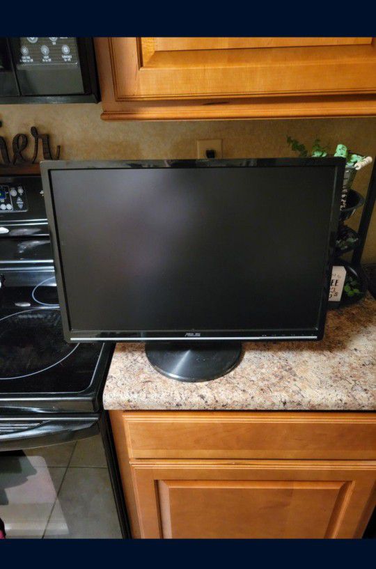 Asus 22" Widescreen Monitor. "CHECK OUT MY PAGE FOR MORE DEALS "