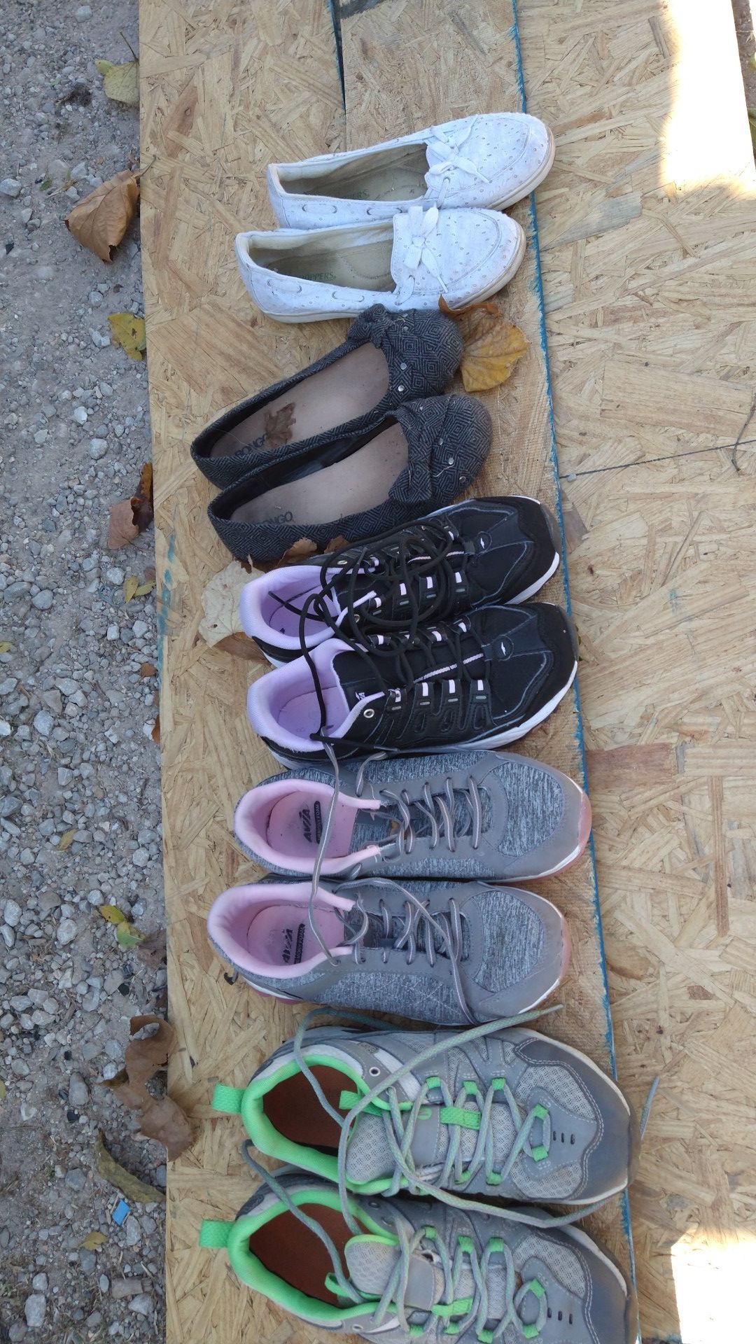 Women's shoes size 8