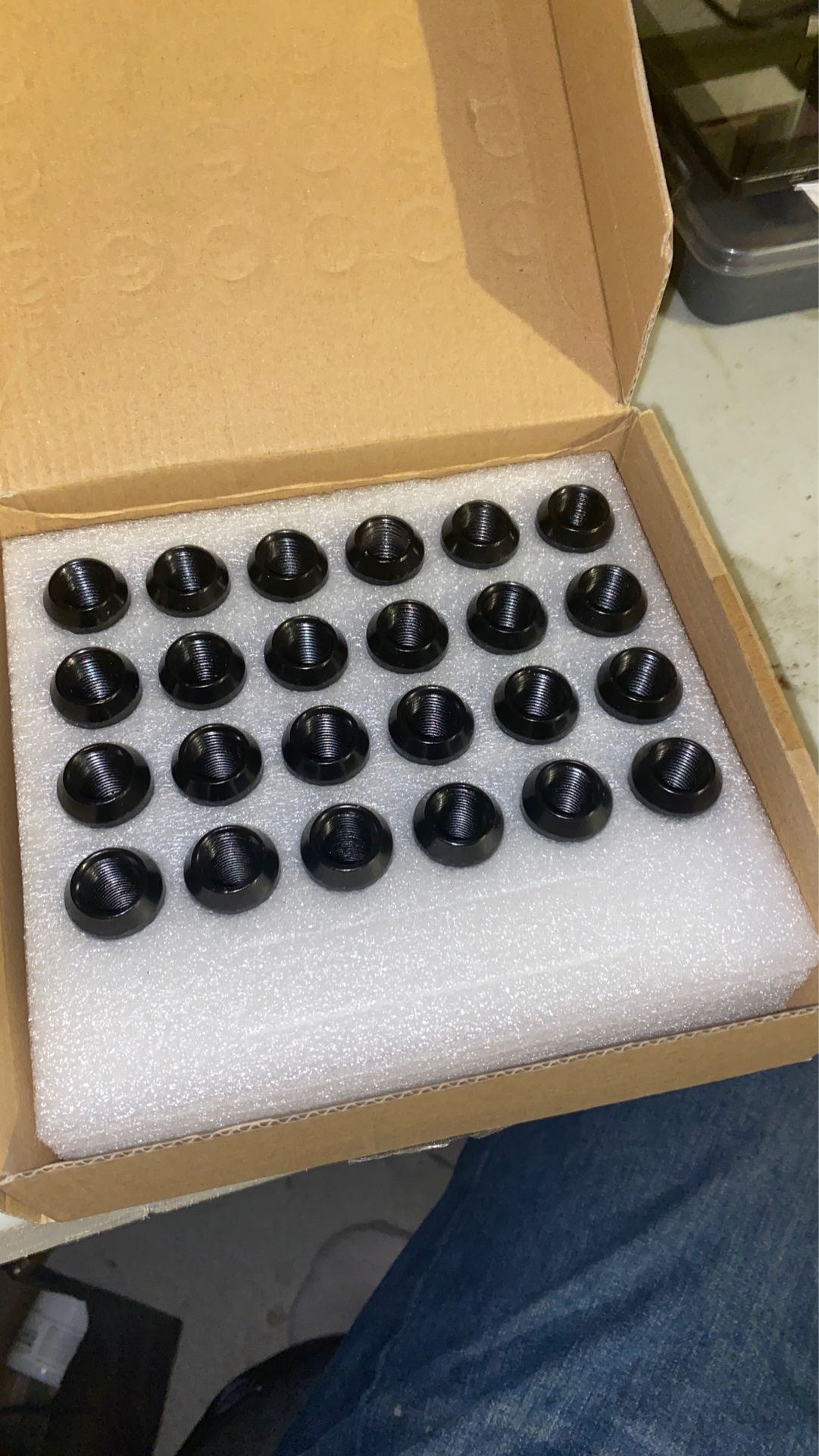 Orion Motor Tech lug nuts