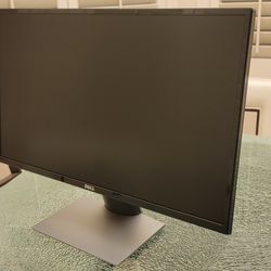 Dell 27" Computer Monitor 