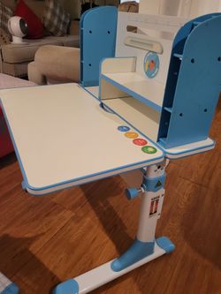 girl's bed set with desks and chairs