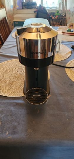 Nespresso Vertuo Next Deluxe