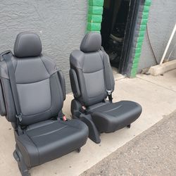 BRAND NEW BLACK LEATHER BUCKET SEATS 