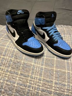 Air Jordan 1 Retro High OG 'UNC Toe'  Men’s Size 8