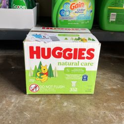 Huggies  2 Pks  352 Wipes