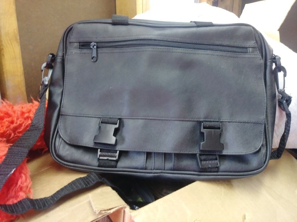 Brand new laptop/tablet case