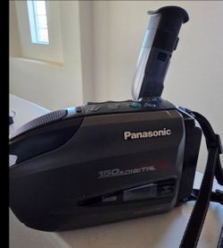 Panasonic camcorder with extra battery