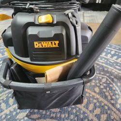 Dewalt Wet & Dry Vacuum 