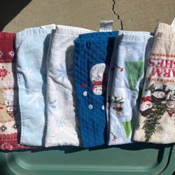 Set of 6 Holiday Hand Towels