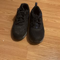 Size 8 Steel Toe Shoes