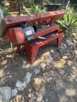 Metal band saw