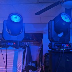 PAIDUN 2PCS 14R 295W Sharpy Halo Beam Moving Head plus wireless antenna
New, never used. i just tested one, the other is in the original box. garden g