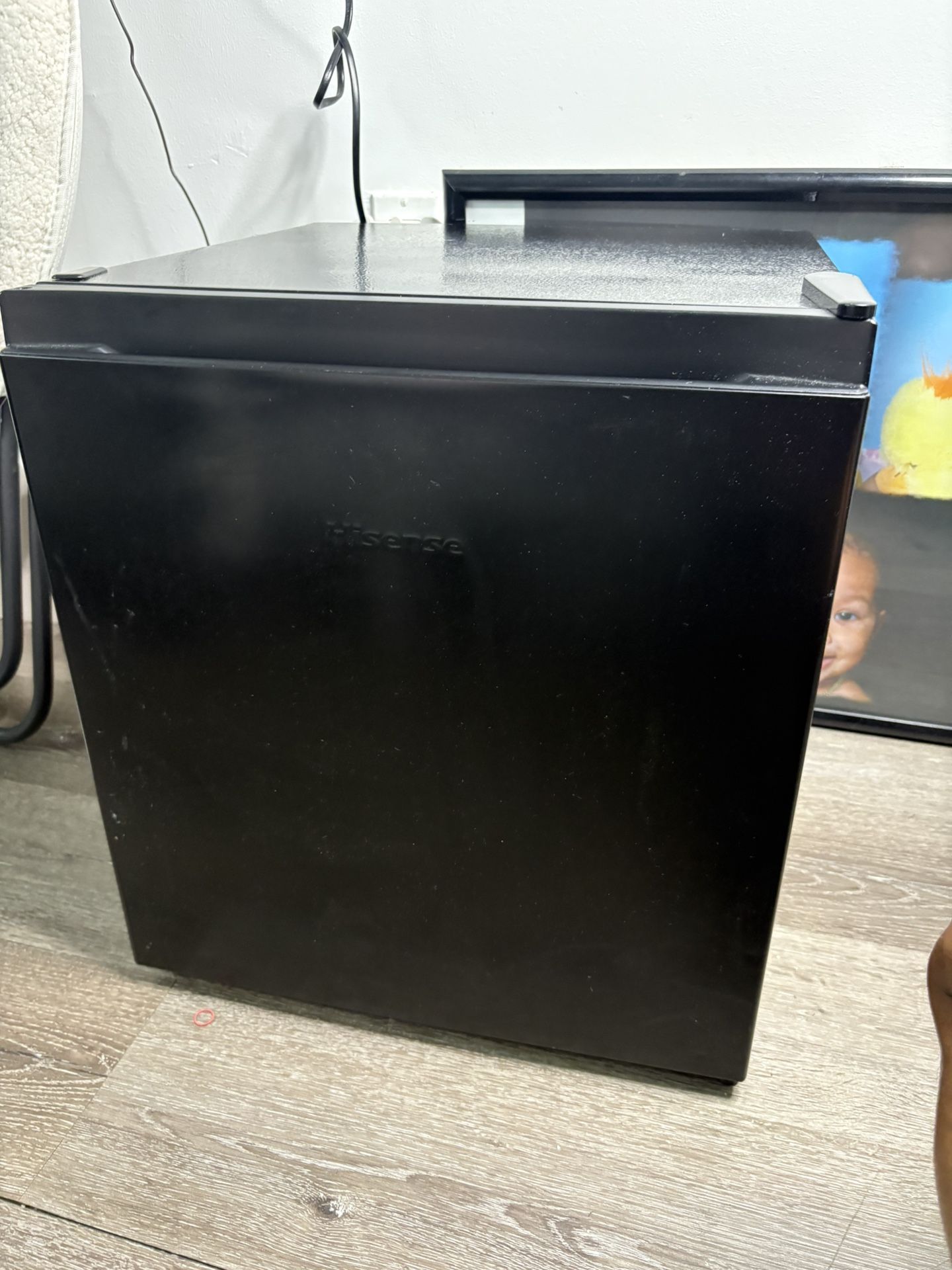 MINI FRIDGE