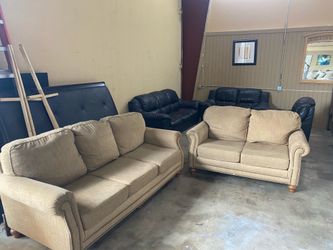 Fabric sofa and loveseat 🫧