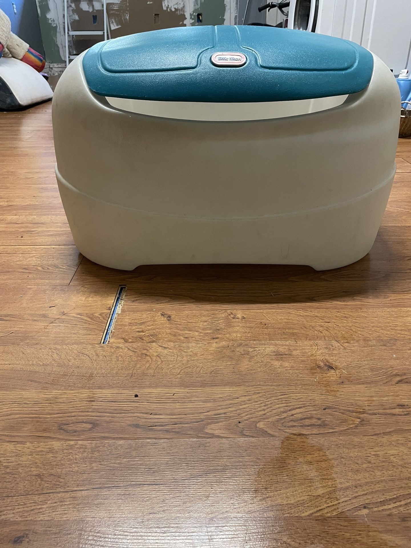 Little Tikes Toy Storage Container